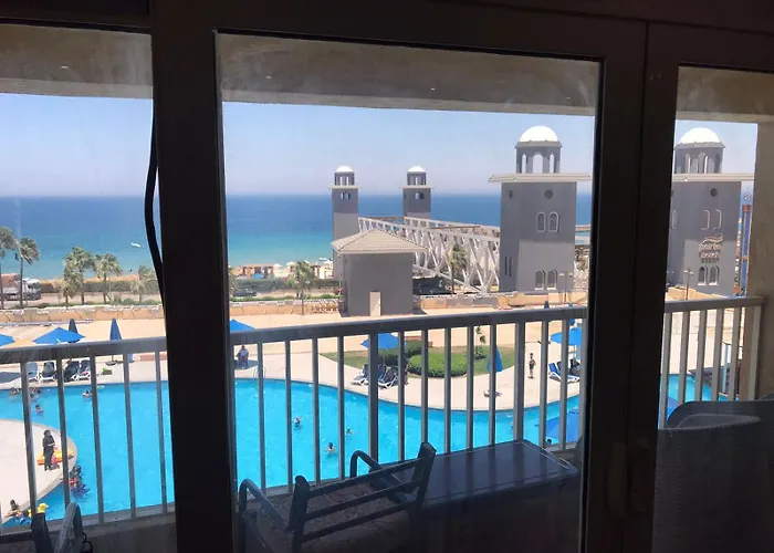 بورتو السخنه Pyramids Apartment *